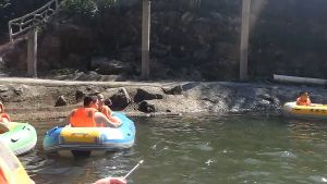 Semprot Air Teleskopik Besar Tipe 8 Semprot Bergerak Bolak-Balik/Mainan Semprotan Air