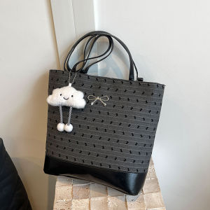 กระเป๋าสะพายไหล่ผ้าใบ Canvas Tote Bag สำหรับผู้หญิง ความจุขนาดใหญ่ กระเป๋าสะพายไหล่แบบลำลอง ฤดูใบไม้ผลิ 2024 กระเป๋าสะพายข้างแฟชั่นสตรีท