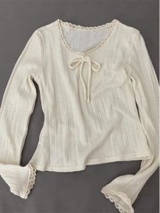 BM Style Korean Style Bows Lace Edge Long Sleeves T-Shirt: A Versatile Women's Top for Fall and Winter