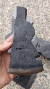 ขวานหัวค้อน หัวขวาน  หัวขวานเอนกประสงค์ ตราหนองบัว Axe (สินค้าพร้อมจัดส่ง) ทรง CLASSIC (ผิวไฟเตา) ขนาดใช้งาน คมกว้าง 8 - 8.5 ซม. 600 - 700 กรัม ตีจากเหล็กแหนบแท้ 100%