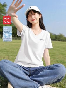 Miniso | Áo Thun Cổ V Tay Ngắn Kích thước Lớn