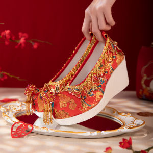 Red Hanfu Wedding Shoes Womens Thick Heel Heightening Slope Heel Embroidered Shoes Match Wedding Clothes Ancient Style Chinese Shoes