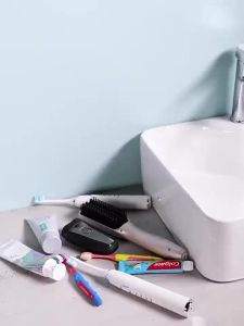 Self-squeezing Toothpaste Holder No Drilling Wall-mounted Bathroom Organizer