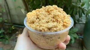 20 KG 60 L ขี้เลื่อยไม้สนทรายแมว ขี้เลื่อยอัดเม็ด ดับกลิ่น รองกรง - อุปกรณ์ 100% สมิด สามารถใช้งานได้ง่าย