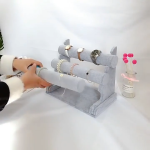 ตัวจัดเก็บสร้อยข้อมือกำไล หรือโชว์สินค้า ขาตั้งโชว์เครื่องประดับกํามะหยี่ 2 ชั้น ถอดออกได้