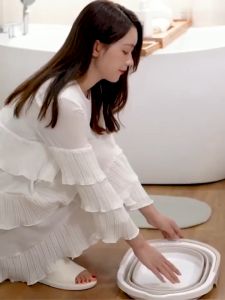 ถัง ถังน้ำพับได้ ถังพับได้ ถังพับได้อเนกประสงค์ ใช้งานได้หลายอย่าง บรรจุน้ำได้มากถึง 10 ลิตร