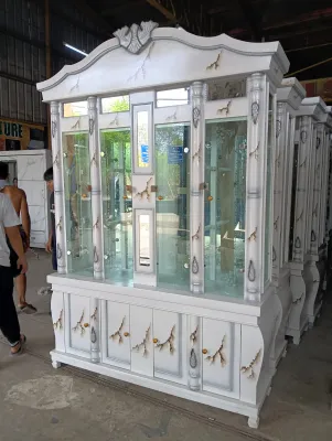 Lemari Pajangan Kristal 5 Pilar (Khusus Jabodetabekkar)