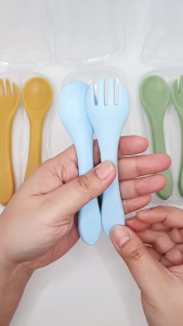 Yoji Baby 1-Piece Silicone Feeding Weaning Spoon & Fork Utensils with Case for Baby to Kids