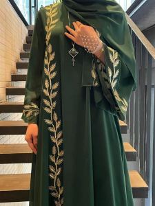Middle East Dubai Fashion Chiffon Embroider Long Dress Plus Size Womens Clothing Early Autumn Holiday Robe Wearing Headscarf Skirt