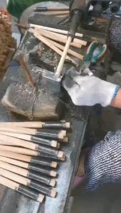 Coarse-Toothed Wood Rasp Tire Sole Repair And Grinding Sharp Steel Serrated Solid Wood Handle
