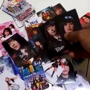 Photocard JKT 48 BANZAI VENIS 25 pcs 2 sisi depan belakang glossy + teball