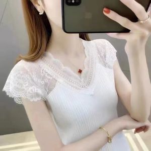 เสื้อเชิ้ตคอวีแขนสั้นผ้าฝ้ายลูกไม้ชั้นในสไตล์ฤดูร้อนสำหรับผู้หญิง ทรงหลวม แขนสั้น ลายลูกไม้ ทรงเข้ารูป เสื้อเชิ้ตคอวี