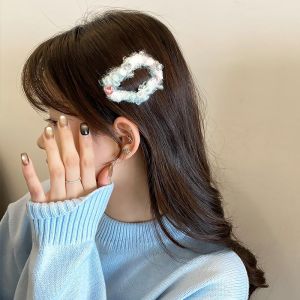 กิ๊บติดผมรูปเมฆดาวเพชรน้ำ ทำมือ ขนสัตว์ หน้าม้า กิ๊บติดผมแบบเรียบหรูสำหรับฤดูใบไม้ร่วงและฤดูหนาว