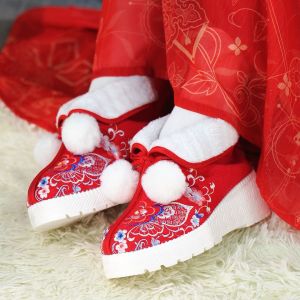 รองเท้าบูทส้นสูงบุขนแกะฤดูหนาว ทรงสั้น สีแดง รองเท้าบูทหิมะสไตล์โบราณ รองเท้าบูทฤดูหนาวแบบสวมสบายสำหรับผู้หญิง