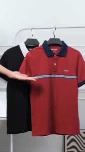 PO-RL006 Áo Polo DOCAS In Họa Tiết Ngang Ngực Vải Cotton CMC Form Regular Fit
