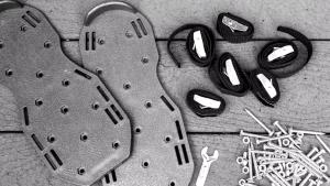 Floor Paint Full Steel Spike Shoes Sepatu Duri Besi Cat Epoksi Epoxy Spike Garden Lawn Aerator Sandal Spiked Paint Spike Shoes