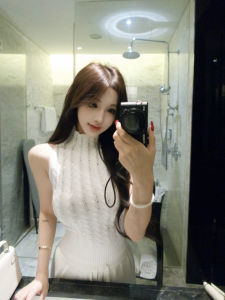 GUZILIAN | Trendy Glittered Jacquard Knit Vest Two-Piece Set