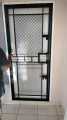 teralis pintu. 