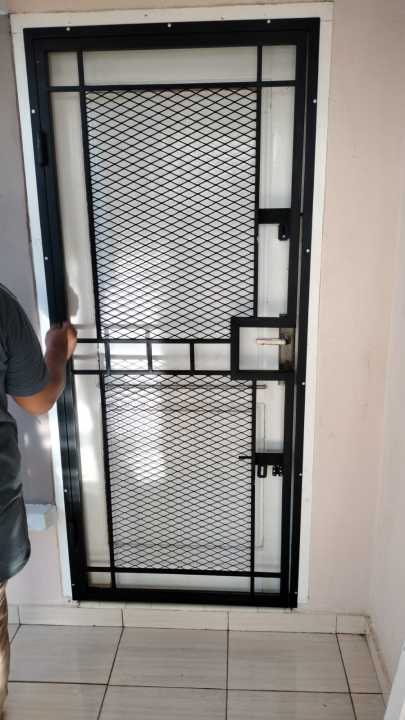 teralis pintu