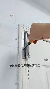 Alat Penutup Pintu Otomatis: Memahami Door Closer Kecil & Aksesoris Pintu