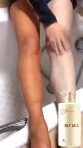 เจลอาบน้ำผิวขาว นมแพะไนอาซินาไมด์ ครีมอาบน้ำให้ความชุ่มชื้น ชุด 10 ครั้ง