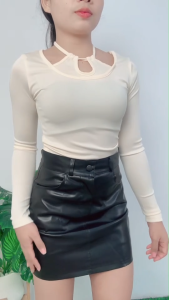 ชุดเซ็ต ลุคสาวมั่น เสื้อคอหยดน้ำ กระโปรงจีบ ใส่แล้วเซ็กซี่