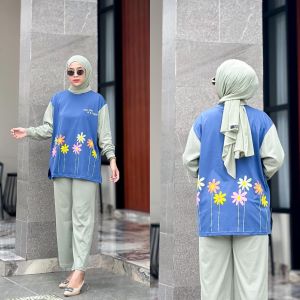 Set Flower by NO BRAND/Setelan No Brand Terbaru/Setelan Combed Mix Sablon/Setelan Kaos Combed/Setelan Kaos Premium/One Set No Brand/One Set Cotton Combed/One Set Wanita Terbaru/One Set Sablon/One Set No Brand X Chatifa