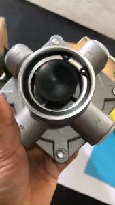 Chia hơi ô tô hai tai EQ140 vừa