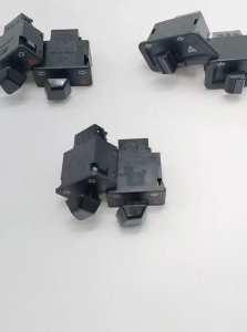 สวิทซ์ไฟเลี้ยว/ไฟผ่าหมาก(แบบแต่ง)wave110i/wave125i/click125i/zommer-x/scoopy-i (ราคาต่อ 1 ชิ้น)