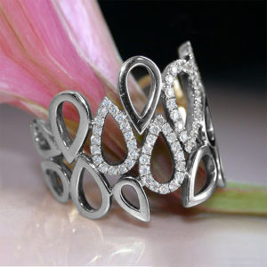 Huitan New Fashion Hollow Out Water Drop Linked Women Finger Ring Silver Color CZ Stylish Versatile Female Party Daily Wear Ring