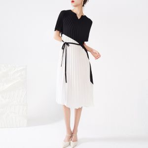 Pleated Dress Contrast Color Short Sleeve Cinched Tie Slim-Fit Design Mid-Length Dress [Zsj2415-3002]