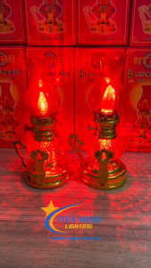 GIÁ CẶP - Đèn dầu điện tử dùng pin AA MÀU ĐỎ Đèn Led Chiếu sáng