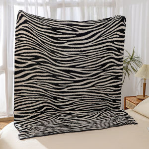Scandinavian Zebra Pattern Thick Half Fleece Blanket