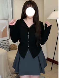 plus Size Unique V-Neck Long Sleeve Fleece Lined Thick Womens Base Shirt Commute Style Korean Fit Creative Pattern T-shirt