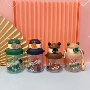 Botol Minum 600ml Sedotan Tali Panjang Tutup Kuping Beruang/Botol Air Minum Anak Bahan Plastik 0211