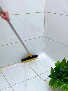 แปรงขัดพื้น แปรงทำความสะอาดพื้น 3in1/4in1 มีที่กวาดน้ำ แบบด้ามยาว พร้อมที่รีดน้ำในตัว มีให้เลือก 3 สี หมุนได้