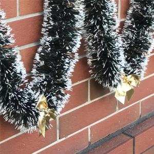 Dây Ruy Băng Trang Trí Giáng Sinh Màu Xanh Lá Cây 2M Làm Từ Chất Liệu PVC Dùng Treo Cây Thông Noel Làm Vòng Hoa Trang Trí Nhà Cửa Và Tiệc Tùng.
