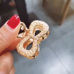 WE Jepit Rambut Korea Wanita Bahan Alloy Logam Warna Emas Gold Hair Claw Clip Girl Women Fashion Hairpin Import