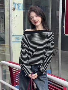 Korean Style Lazy Diagonal Collar Shoulder Bared Striped Knitwear Women Spring Autumn 2025 New Fashion Elegant Versatile Sweater