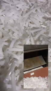 50/100/200 Pcs  Suckling Pig Umbilical Cord Clip Livestock Tool Hemostatic Clip  Pig Umbilical Clip Plastic Cord Clamp Sterile for Piglet Goat Cow