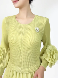 Miyake Fold 2025 New Summer French Gentle Fashion Versatile High end Design Solid Color Dress