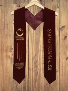 selempang kalung wisuda model belakang segitiga terbaru