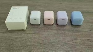 China Shipping [2025] Tulas Same Style Small Ice Cube 30w Gallium Nitride Charger Compatible with Apple 16 BSMI Transparent 33w Charging plug 3.1