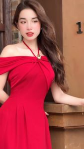 Đầm Nữ GUMAC Dáng A Xòe Chất Tuyết Mưa Đứng Form Cúp Ngực Đính Nút Kim Loại Sang Trọng DE07004