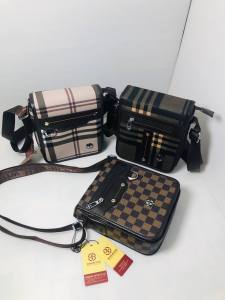 กระเป๋าสะพายข้าง กระเป๋าผู้ชาย สีสินค้า พร้อมส่ง ลูกค้าชอบกด ตะกร้า สวยงาน ราคาที่สุด 1,295 บาท