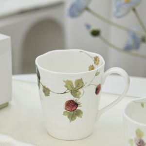 Narumi Lucy Garden Bone China Mugs Couple Set Wedding Gift Romantic Country Style Japanese Design Ceramic Cups Adult Size