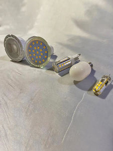 แหล่งไฟ LED M16/E27 ติดฝ้าเพดาน ติดผนัง โคมไฟแบบแขวน กันน้ำระดับ RG1 ป้องกันความรุนแรงระดับ IP33 อุปกรณ์ตกแต่งบ้าน