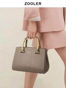 Jule 2025 New Fashion Leather Womens Bag Versatile Shoulder Handbag Stylish Mature Mom Bag Soft British Style Daily Use