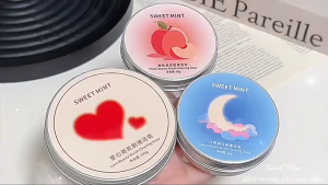 Heart-shaped Makeup Brush Cleaning Soap Mini and Portable Gentle on Brush Bristles Deep Clean Multi Functional Natural Formula Cleansing Soap for Beauty Tools Maintenance