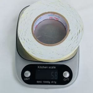 1 Cuộn băng keo 2 mặt xốp trắng rộng 2.4cm dài 4 mét độ dầy 3mm lõi giấy 3mm - Tân An An